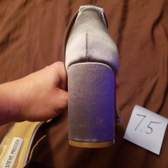Steve Madden silky block heel dress shoe high heel - Picture 6 of 8